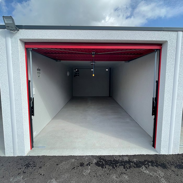 Offene Garage in Mattighofen, Spacebox Classic mit Kipptor
